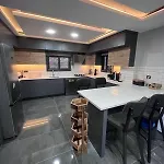 Villa Zs Blue